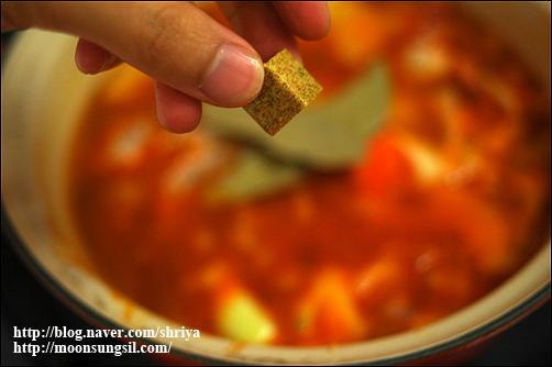 건강의 파수꾼 토마토드레싱샐러드와 토마토스프