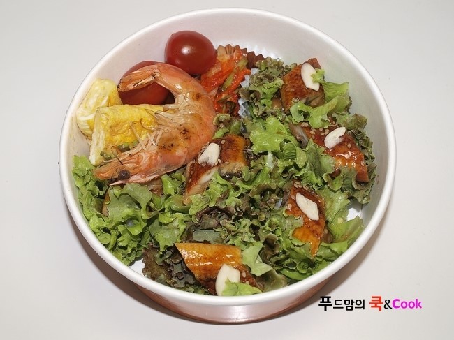 힘이 불끈 장어 쌈밥 도시락만들기