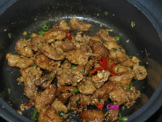 밥반찬으로 좋은 중국식 돼지갈비 만들기