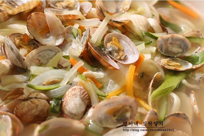 바지락칼국수 이미지